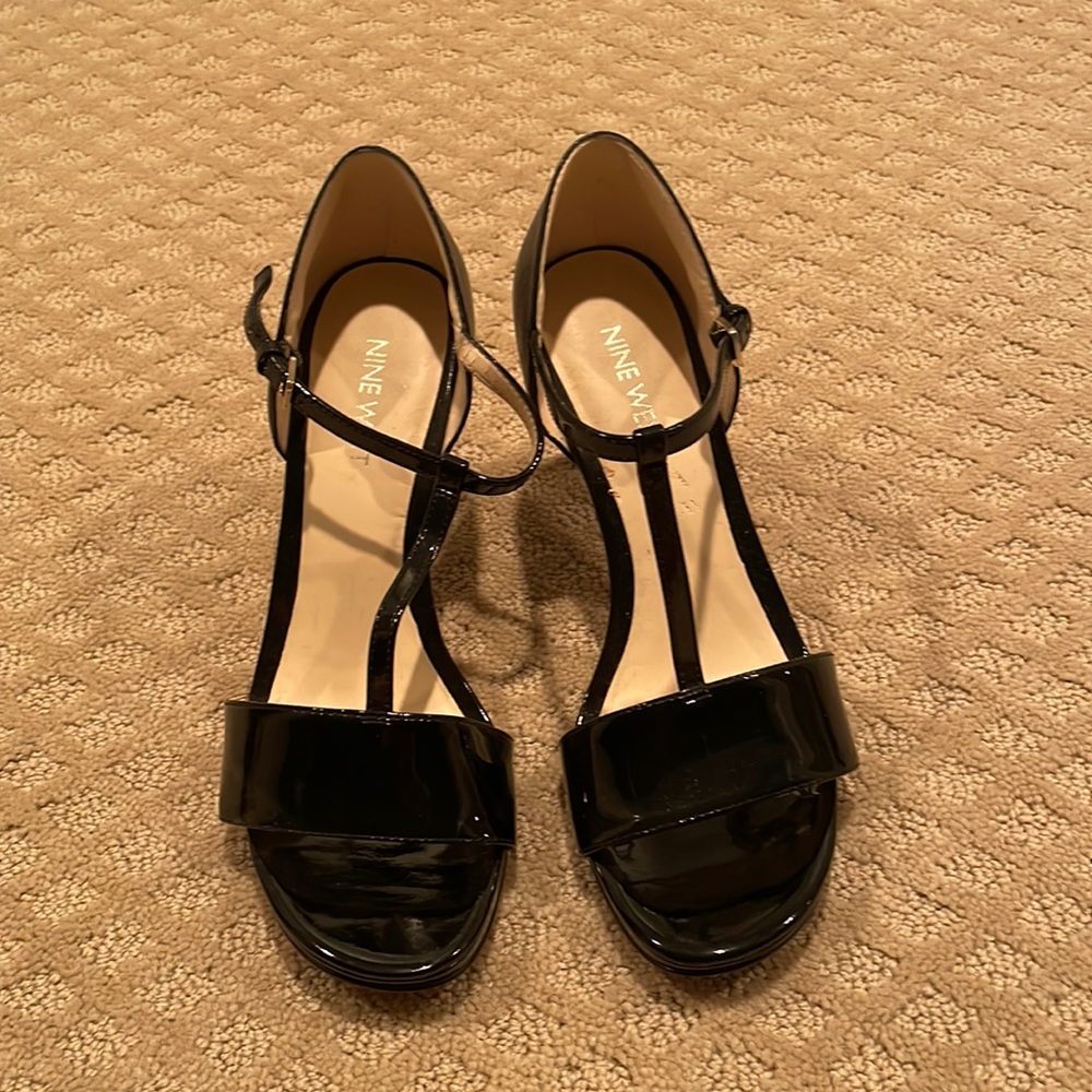 Nine West black patent heeled sandals